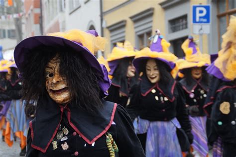 Exposing witches in Germany